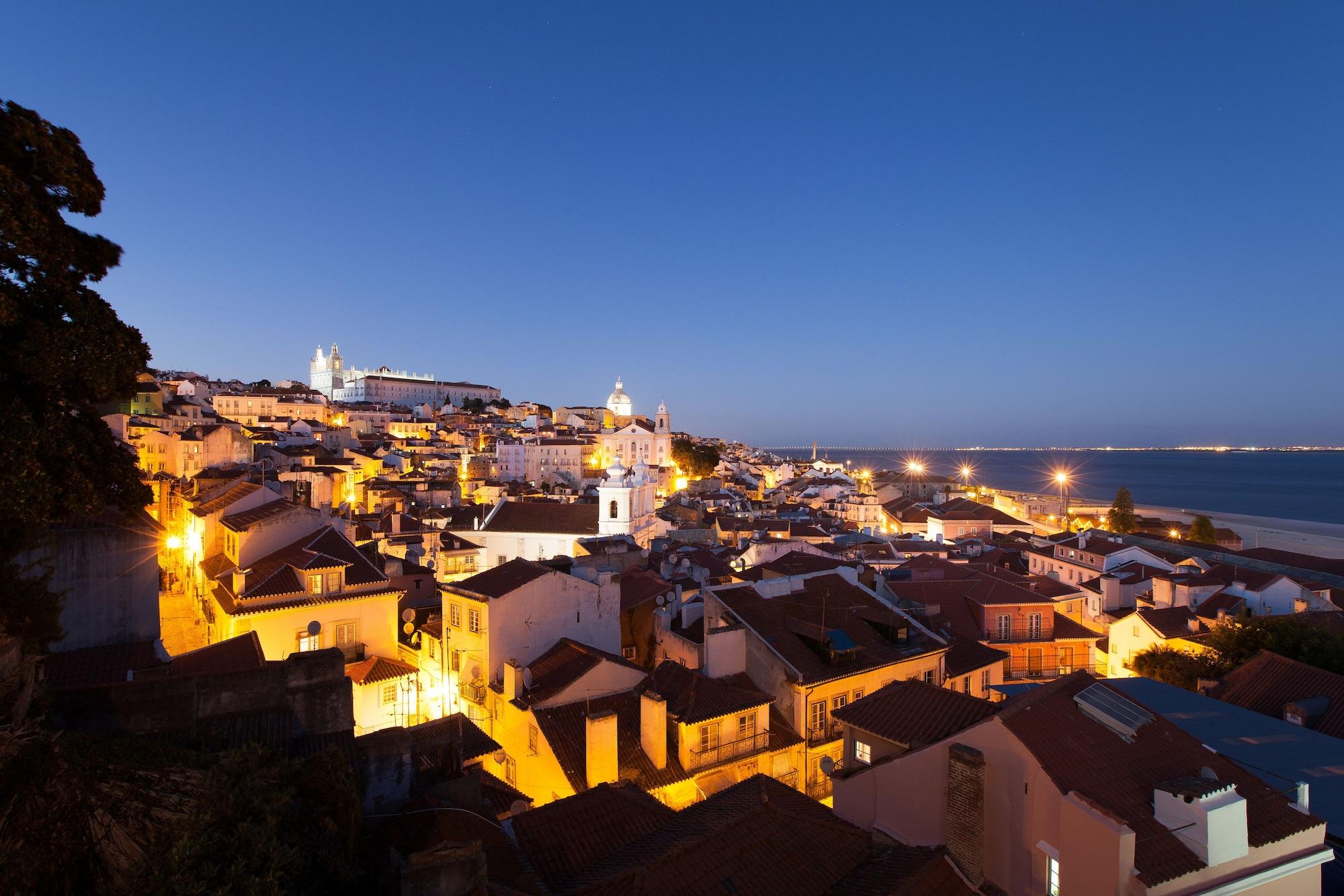 Memmo Alfama - Design Hotels (Adults Only) Лиссабон Экстерьер фото